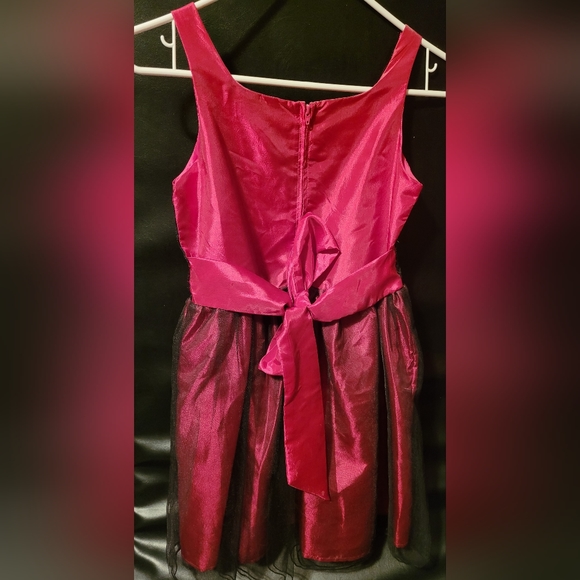 MARC & MADDIE DRESS - Picture 3 of 3